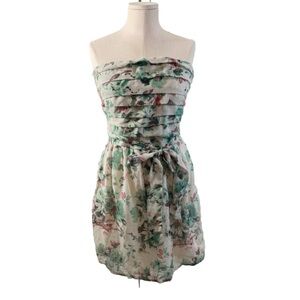Delia’s Floral Strapless Dress. NWT. Size Medium